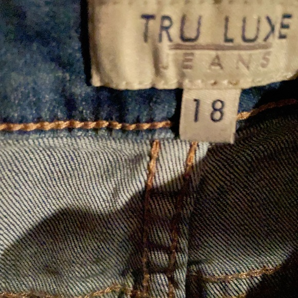 Tru Luxe Ribbon Tape Boyfriend Jean - Picture 3 of 6